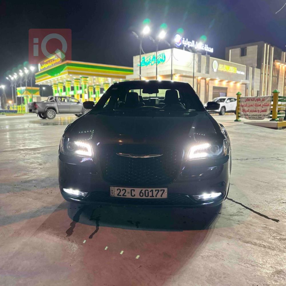 كرايسلر 300